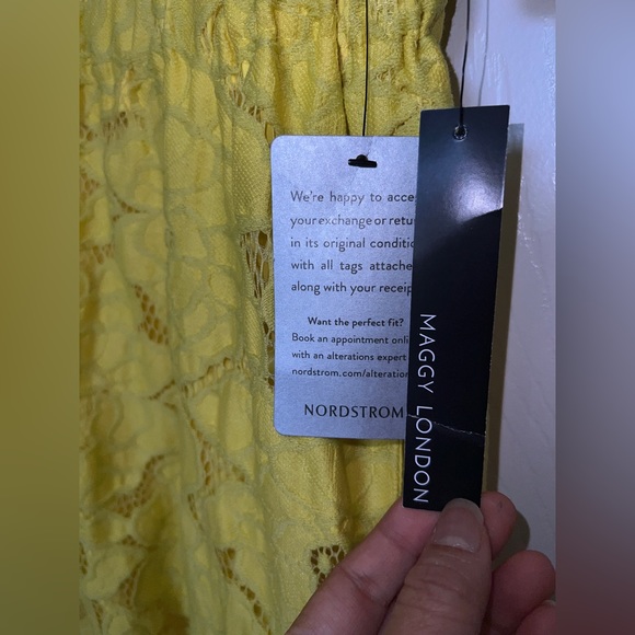 🌻NWT Maggy London Floral Lace Dress - Picture 6 of 10